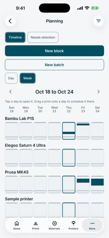 The Planning timeline in 3DCDesign: one week for four printers, with planned prints placed on their days.